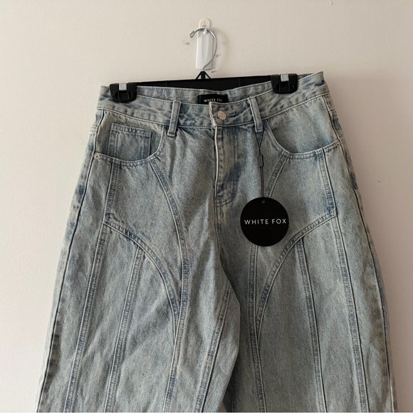 NWT White Fox Did You Miss Me Mid Rise Straight Leg Denim Size Medium Acid Wash - Picture 3 of 16